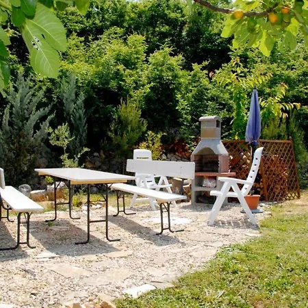 Apartment Danijel 4 *