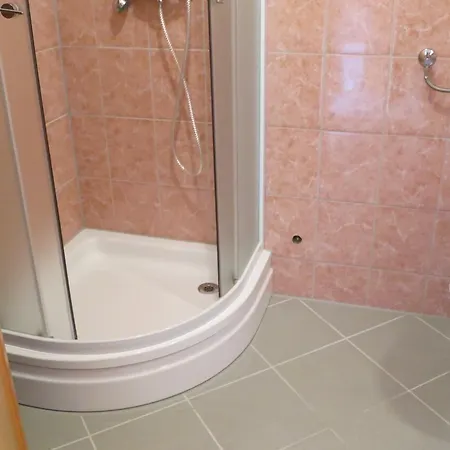 Danijel 4 Apartment *